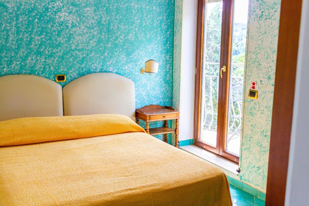 Grand Hotel Hermitage SantʼAgata sui Due Golfi Εξωτερικό φωτογραφία