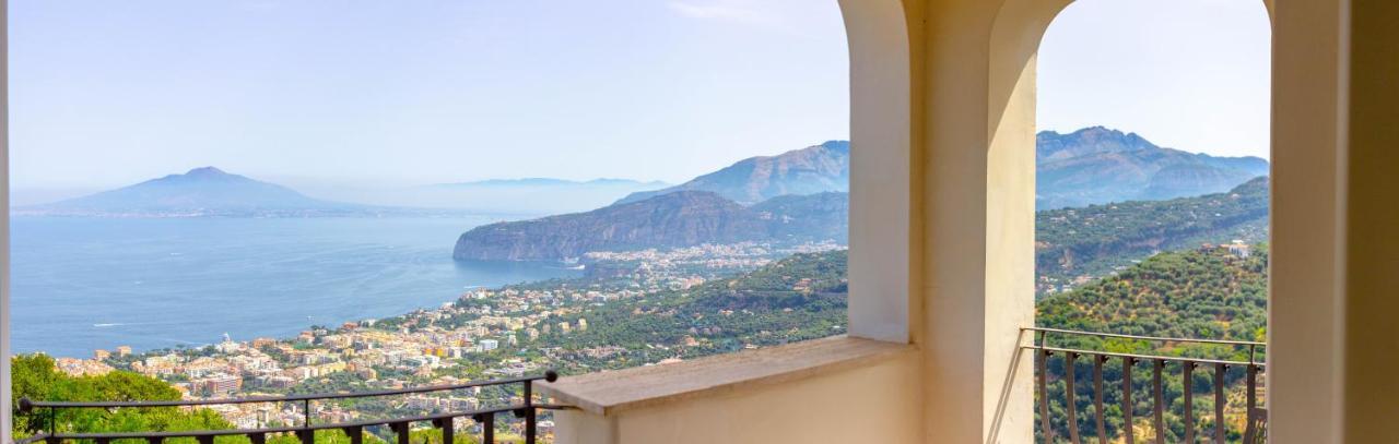 Grand Hotel Hermitage SantʼAgata sui Due Golfi Εξωτερικό φωτογραφία