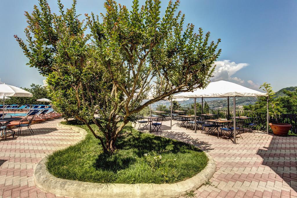 Grand Hotel Hermitage SantʼAgata sui Due Golfi Εξωτερικό φωτογραφία