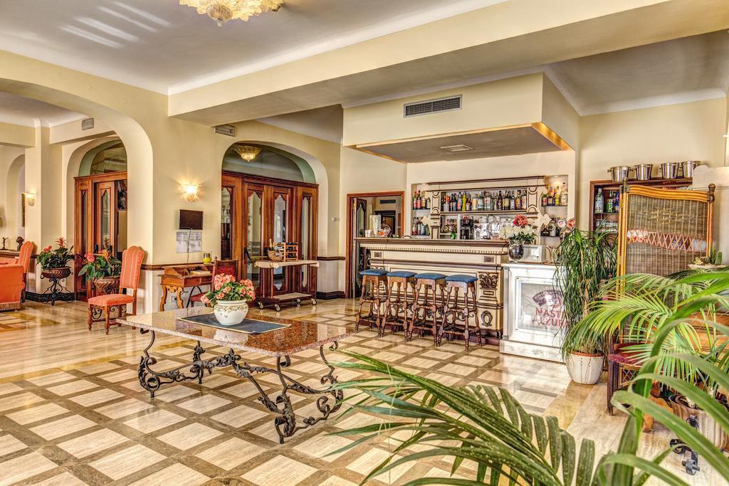 Grand Hotel Hermitage SantʼAgata sui Due Golfi Εξωτερικό φωτογραφία