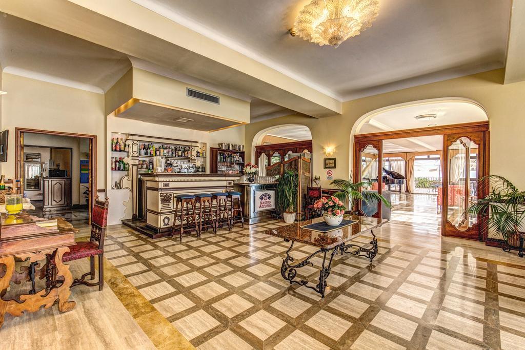 Grand Hotel Hermitage SantʼAgata sui Due Golfi Εξωτερικό φωτογραφία