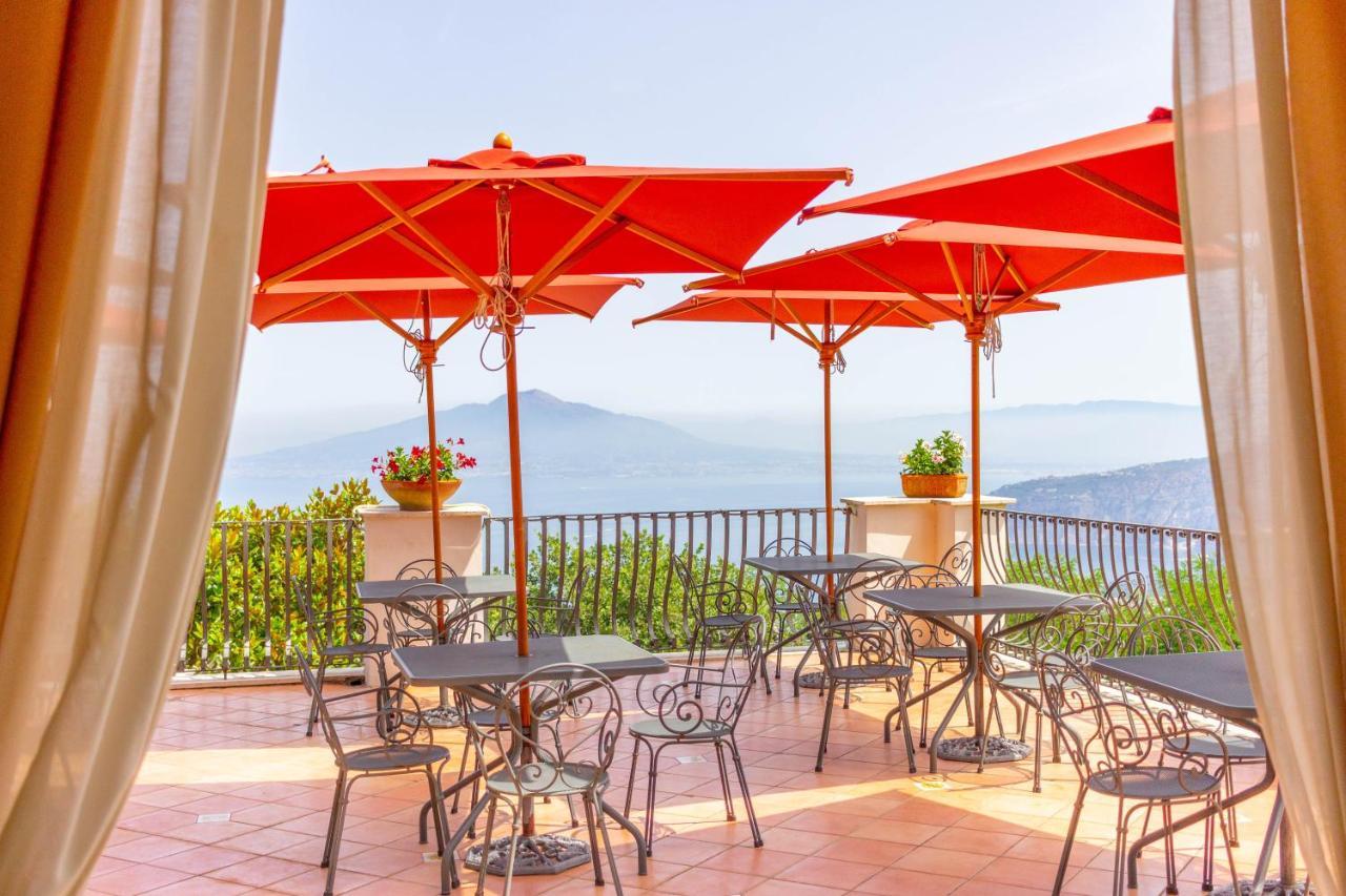Grand Hotel Hermitage SantʼAgata sui Due Golfi Εξωτερικό φωτογραφία