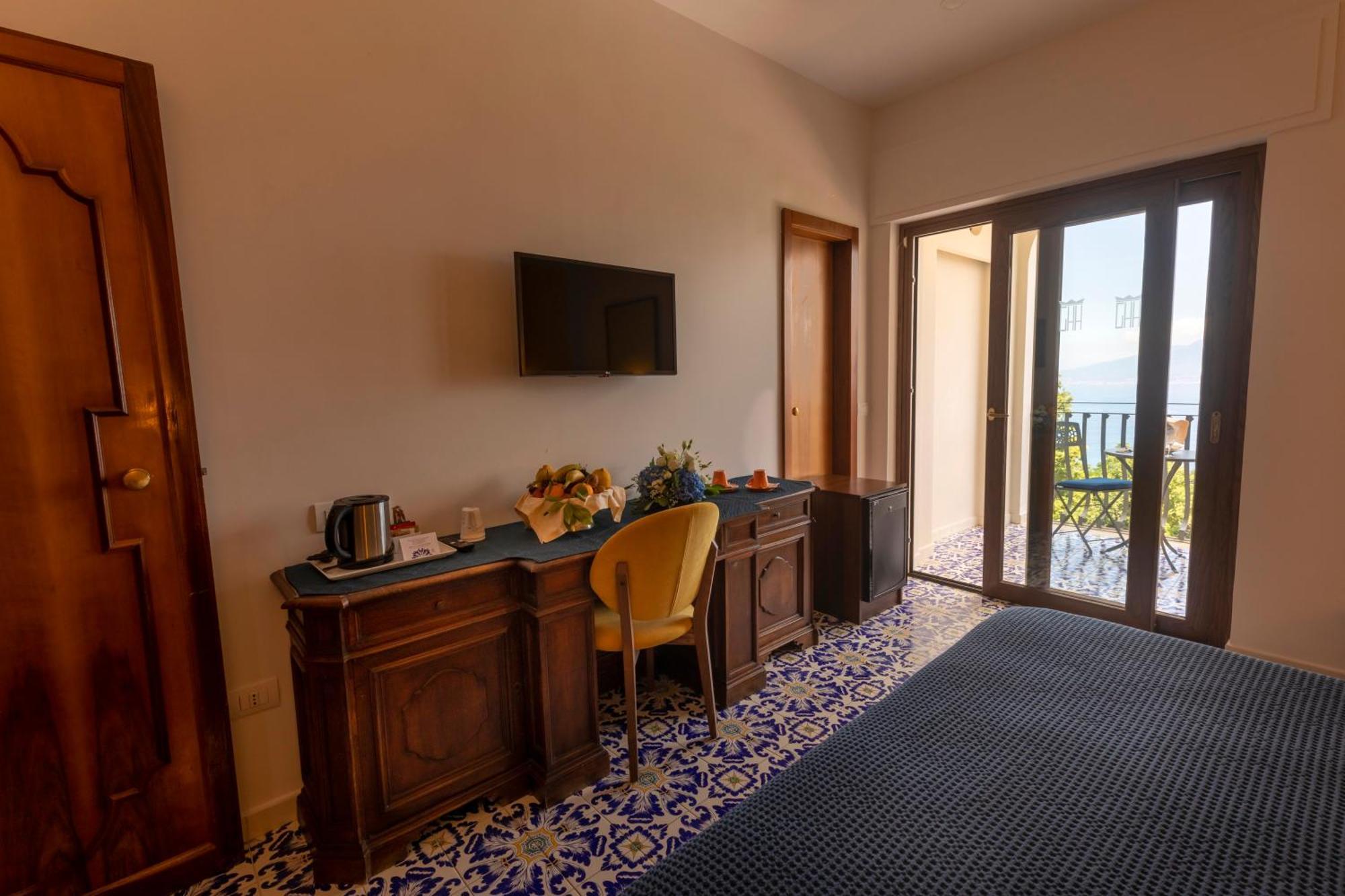 Grand Hotel Hermitage SantʼAgata sui Due Golfi Εξωτερικό φωτογραφία