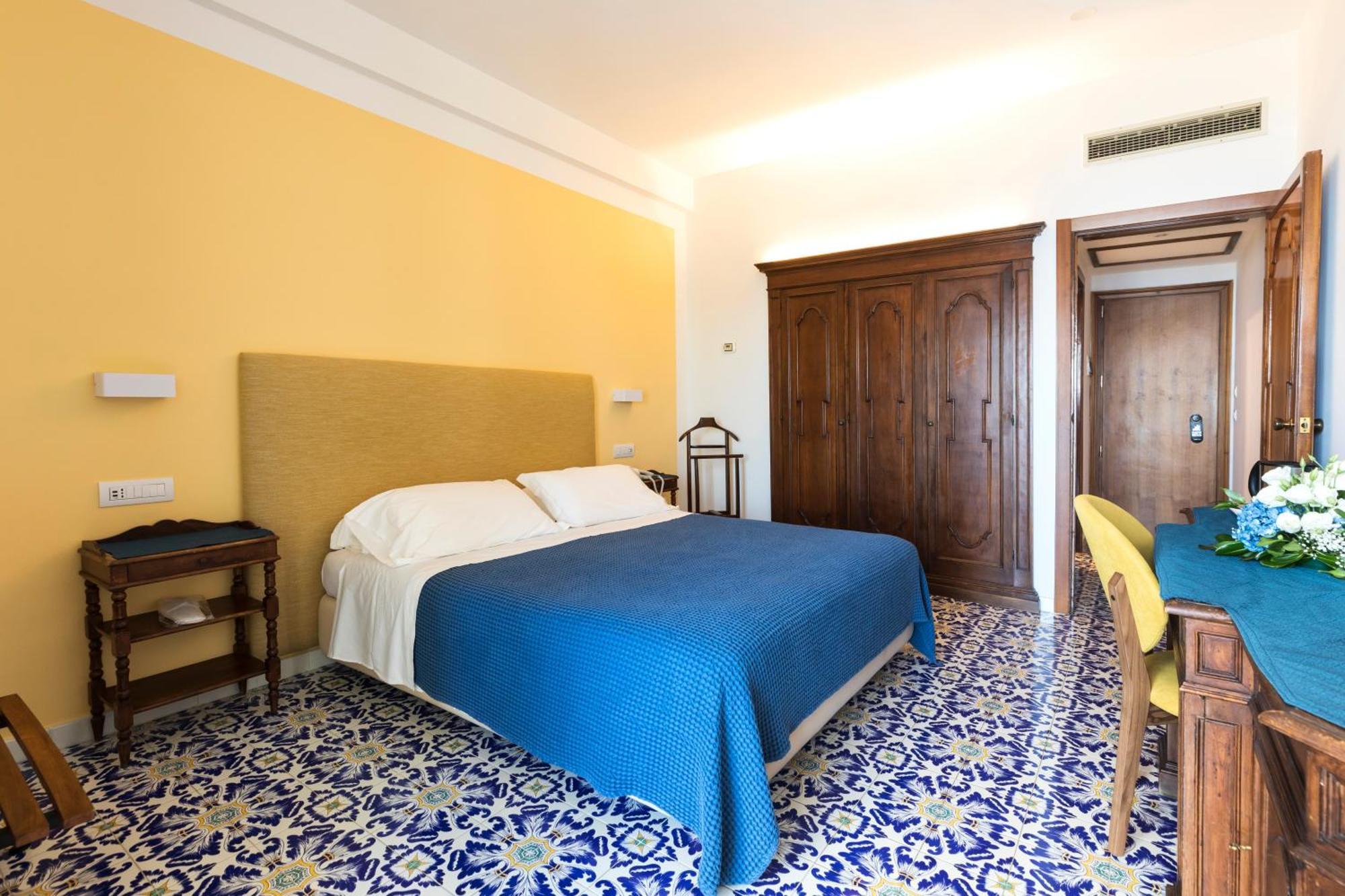 Grand Hotel Hermitage SantʼAgata sui Due Golfi Εξωτερικό φωτογραφία