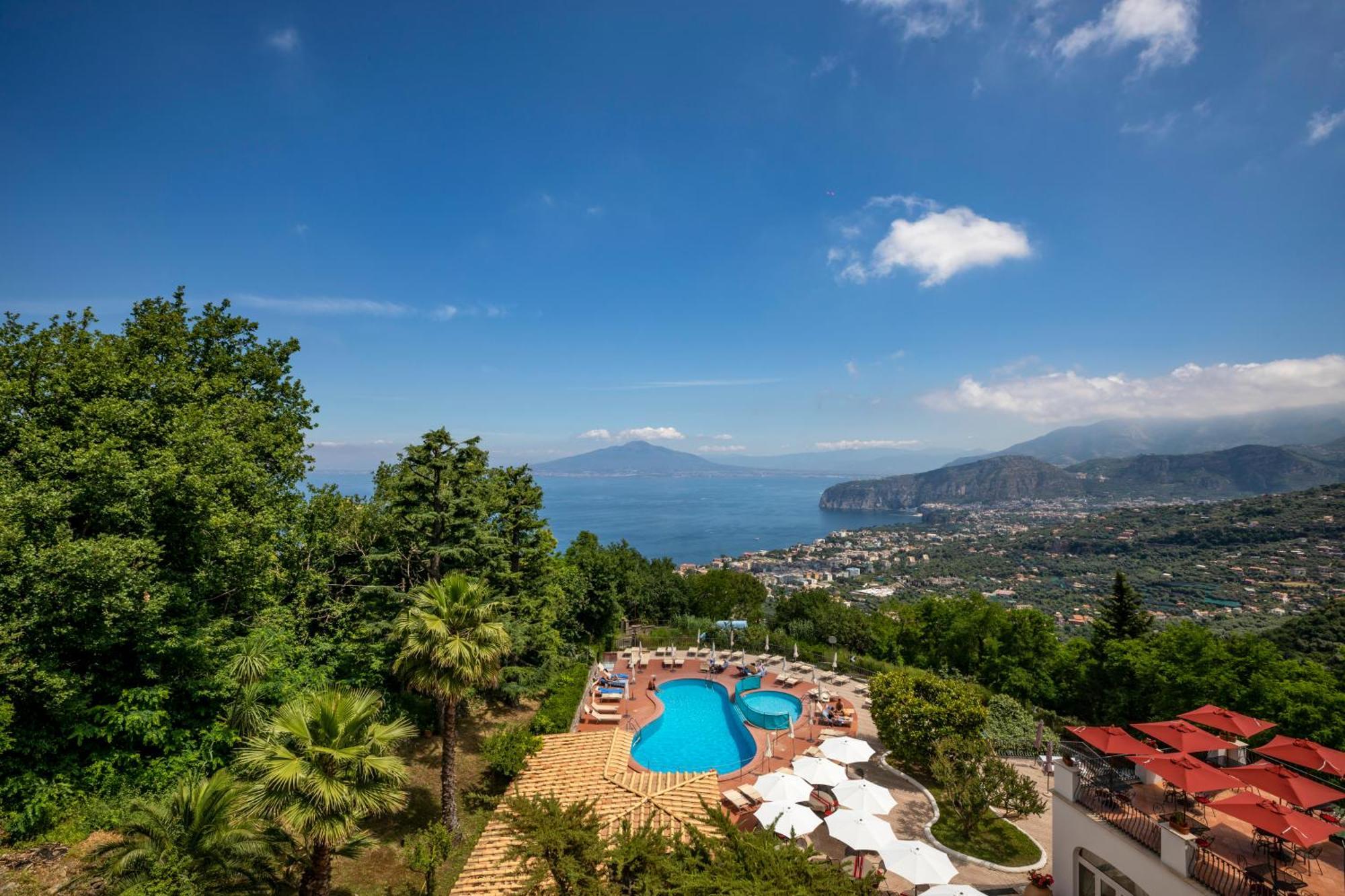 Grand Hotel Hermitage SantʼAgata sui Due Golfi Εξωτερικό φωτογραφία