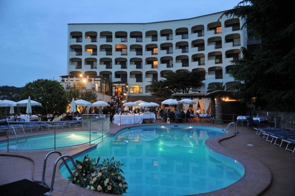 Grand Hotel Hermitage SantʼAgata sui Due Golfi Εξωτερικό φωτογραφία