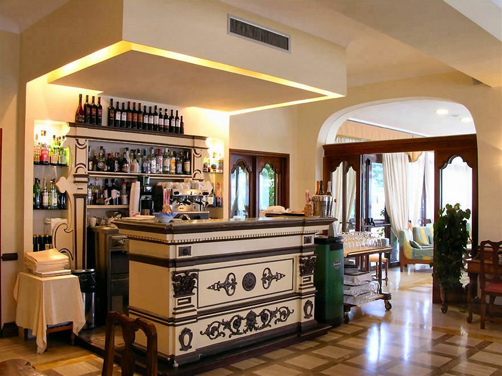 Grand Hotel Hermitage SantʼAgata sui Due Golfi Εξωτερικό φωτογραφία